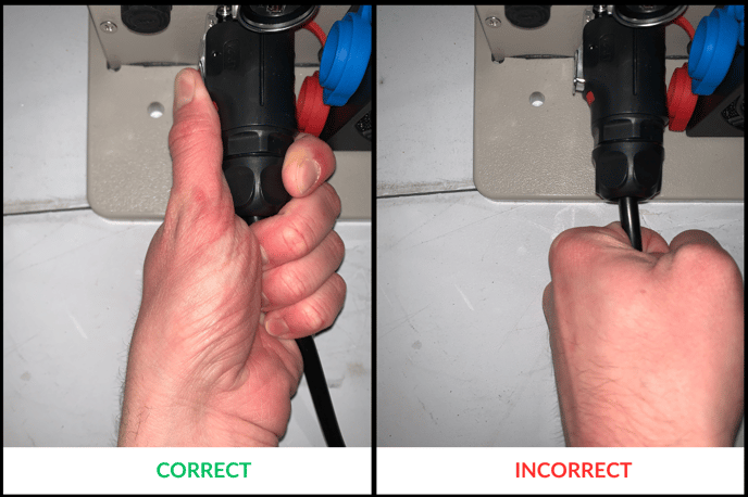 AutoMixer v4 AC Plug Removal Procedure (1)
