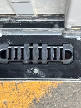V1 terminal
